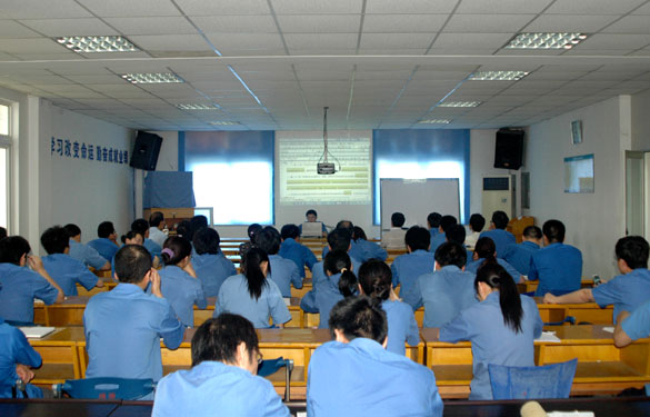 江蘇上上電纜集團(tuán)進(jìn)行核電法規(guī)、核電質(zhì)保要求培訓(xùn)