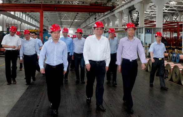 常州市委常委、常務(wù)副市長(zhǎng)韓九云來(lái)上上電纜調(diào)研