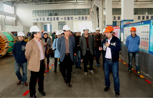 2015年11月21日，市光華高中黨員、教師來上上電纜參觀