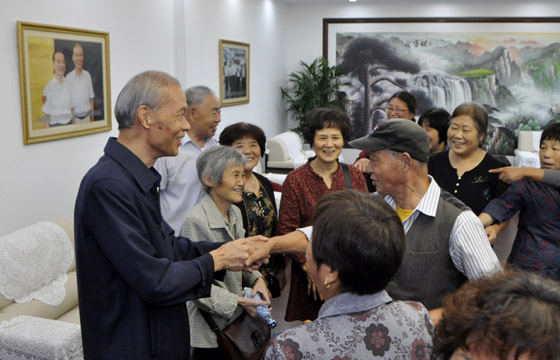 上上電纜召開50周年老職工座談會(huì)